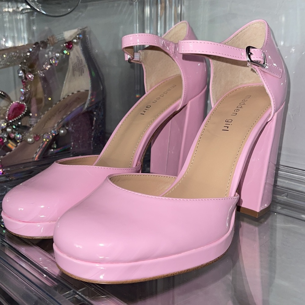 💕𝑴𝒂𝒅𝒅𝒆𝒏 𝑮𝒊𝒓𝒍 𝑮𝒍𝒐𝒔𝒔𝒚 𝑷𝒍𝒂𝒕𝒇𝒐𝒓𝒎 𝑫𝒓𝒆𝒔𝒔 𝑺𝒂𝒏𝒅𝒂𝒍💕